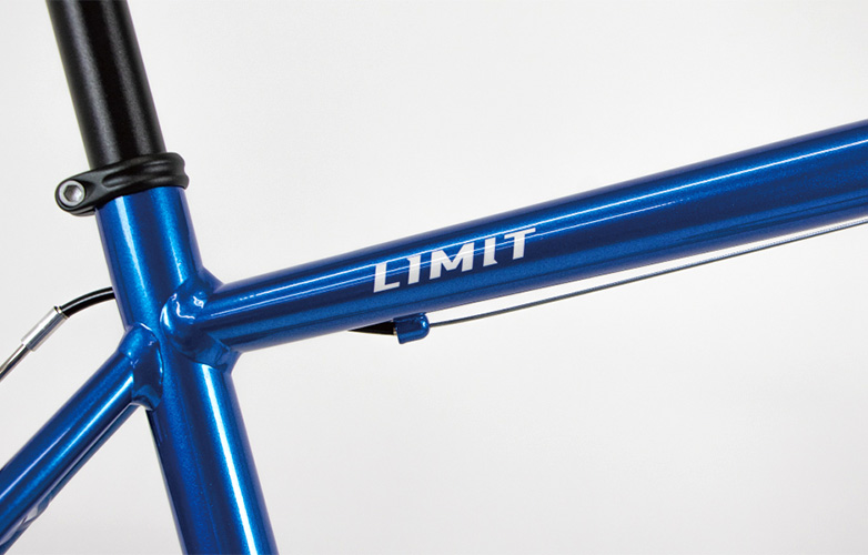 Amazon | ネスト NESTO LIMIT 2 DISC リミット 2 ディスク クロスバイク スポーツ自転車 700C 24段変速  [NE-22-005] マットガンメタリック,380 | ネスト | クロスバイク